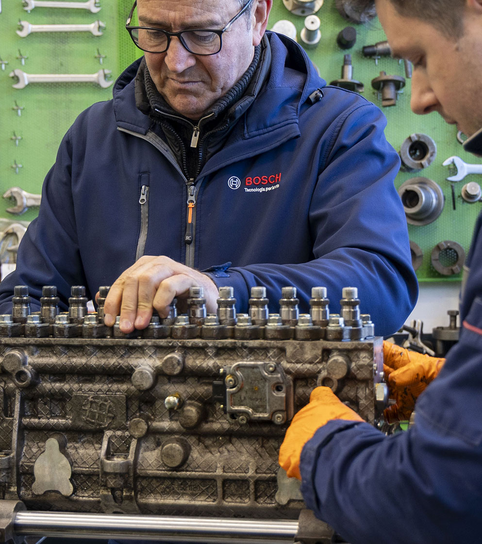 Manutenzione-iniettori-diesel-camion-amandola